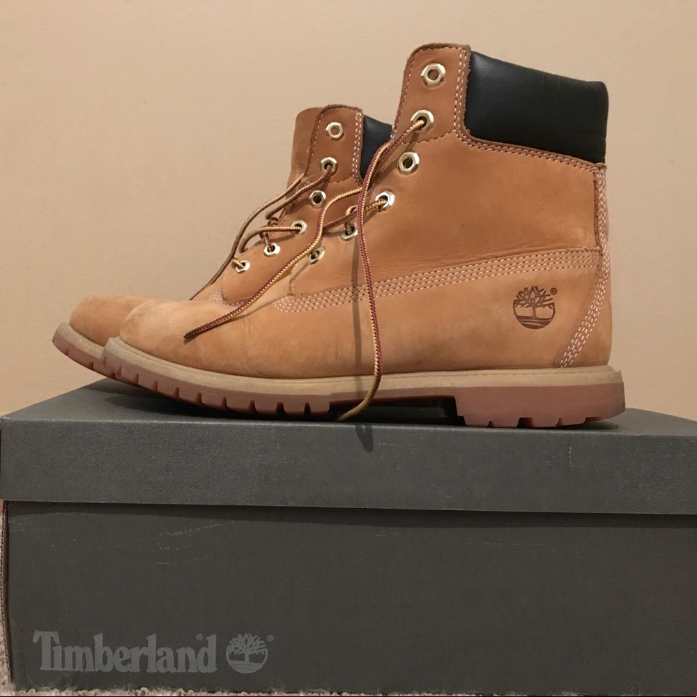 Great Timberland boots! Barely used.
